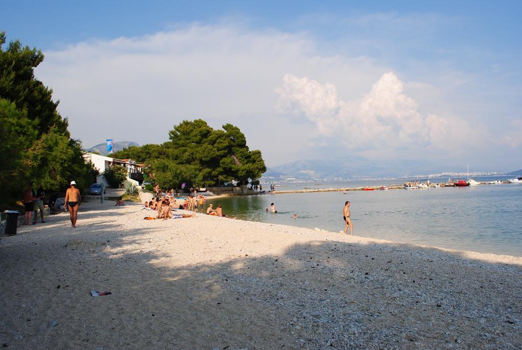 Apartments Kairos - Bili 9 Kaštela Екстериор снимка