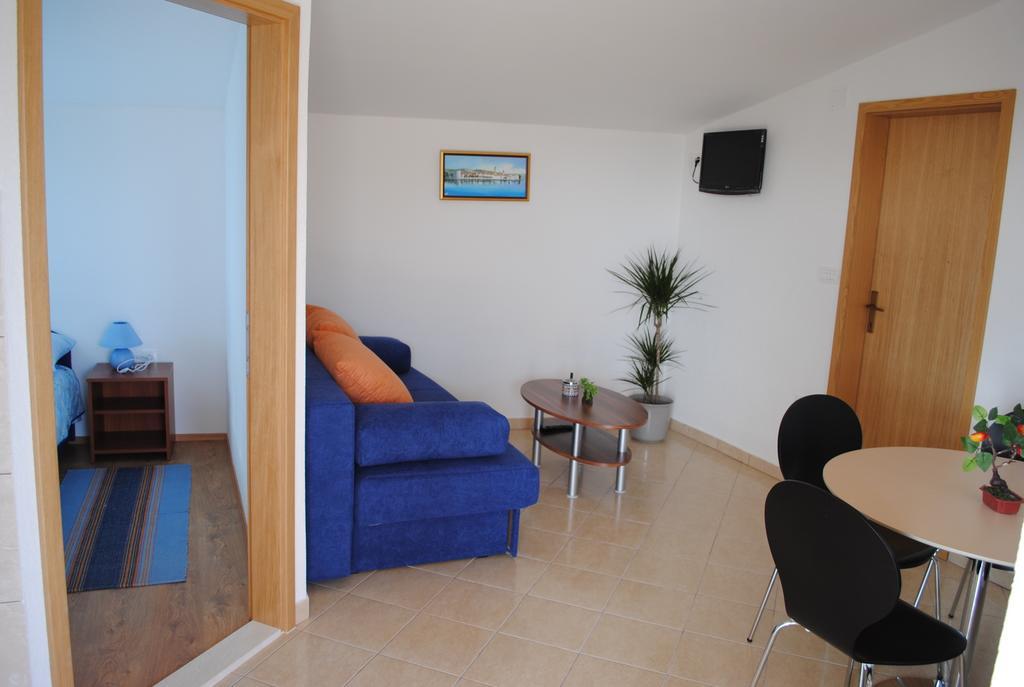 Apartments Kairos - Bili 9 Kaštela Стая снимка